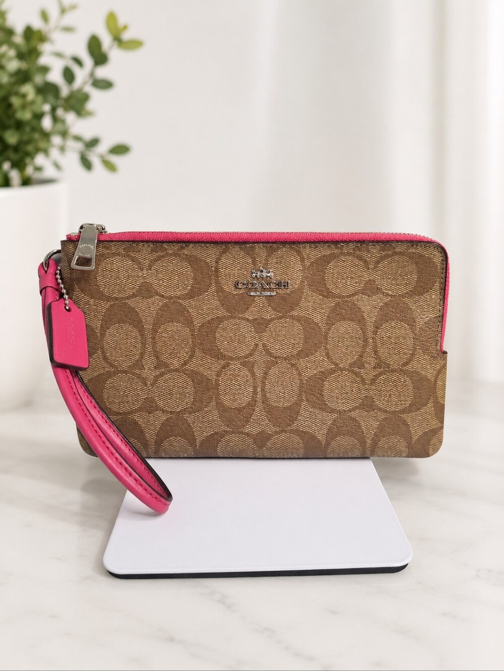 Coach Double Zip Wristlet Signature Canvas Khaki Fuchsia  EUC Like New